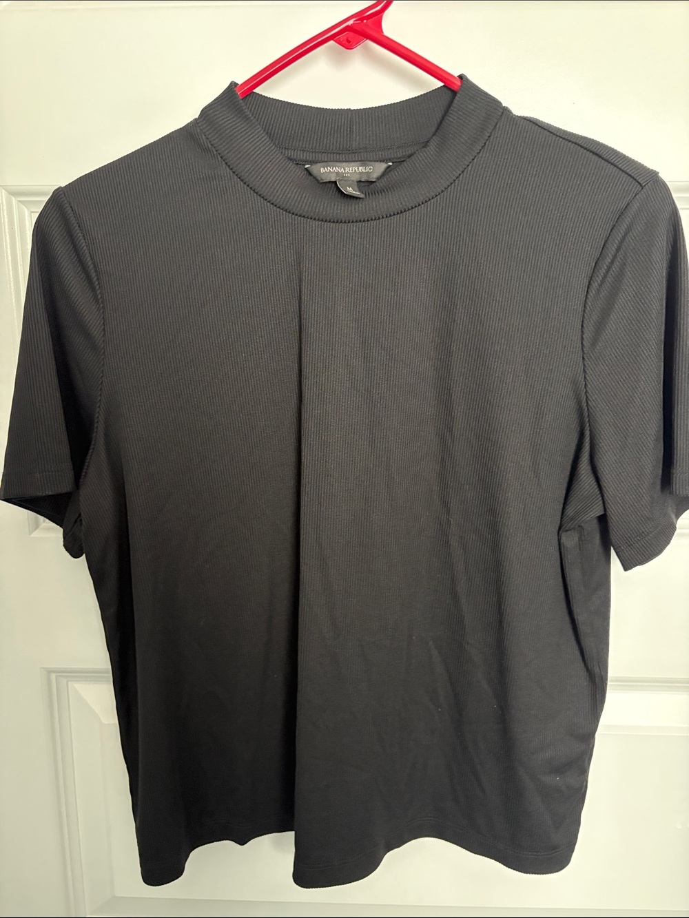 Banana Republic Women’s Black Ribbed Short Sleeve Tee
